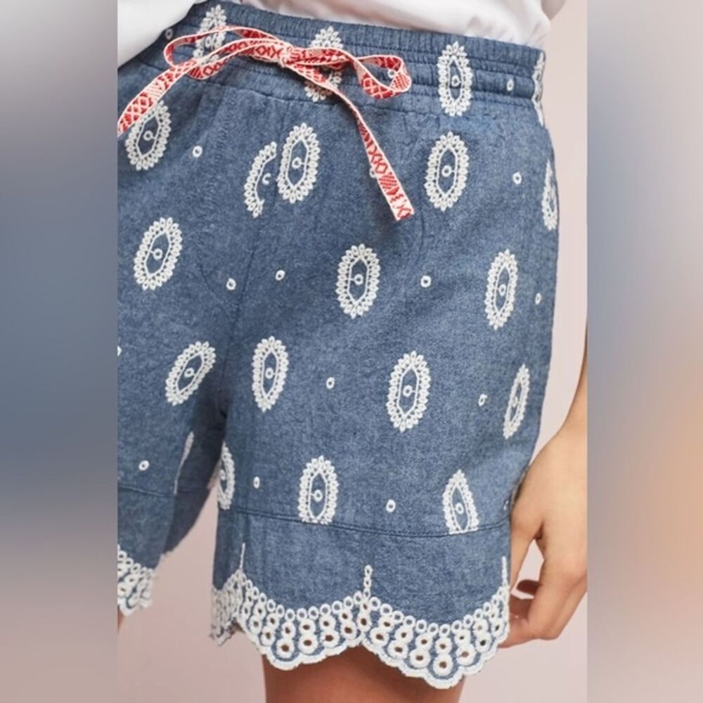 Anthropologie Boho Blue Eyelet Chambray Shorts Womens Large Fall Beach Preppy - Picture 2 of 10